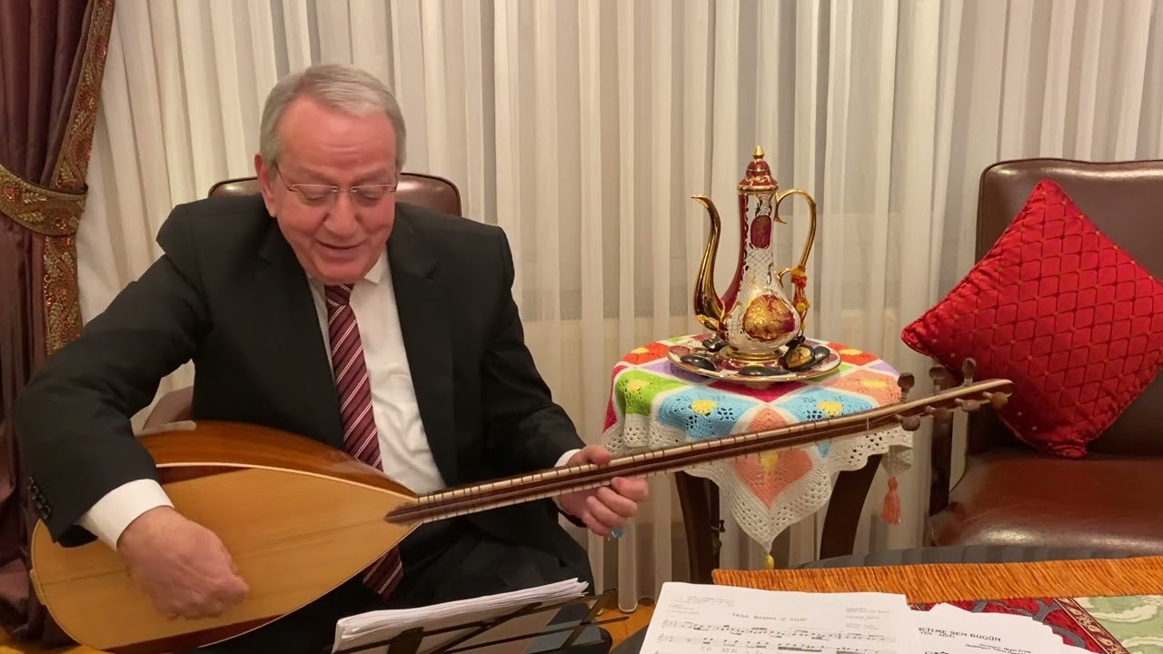 Mehmet Erenler~Bir Güzelin Aşığıyım Erenler