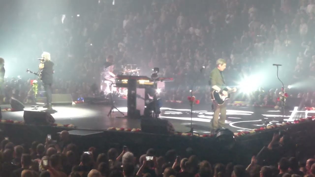 Un ange à ma table par Indochine @ Bercy le 6 mars 2026