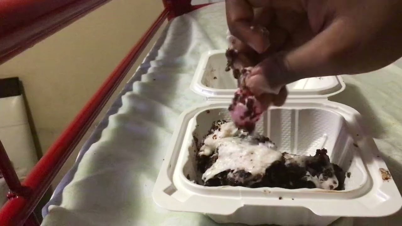 The tiny phantom - cake me up