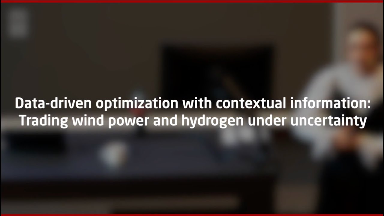 Data-driven Optimization with Contextual Information:Trading Wind Power and Hydrogen