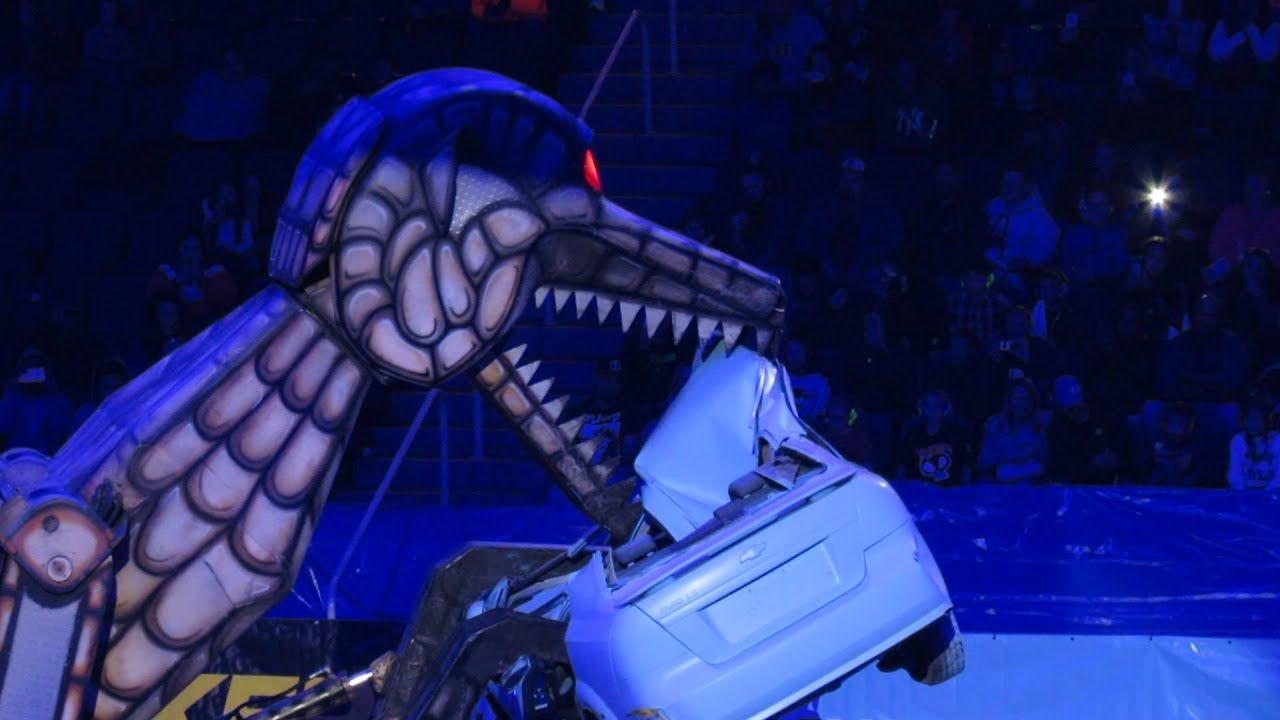 MEGASAURUS EAT'S CAR AT HOT WHEELS MONSTER TRUCK SHOW in ALBANY NY 2019