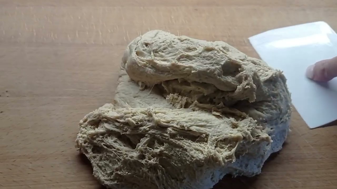 Pan bauletto con farine non trattate, grani antichi -macchina del pane-