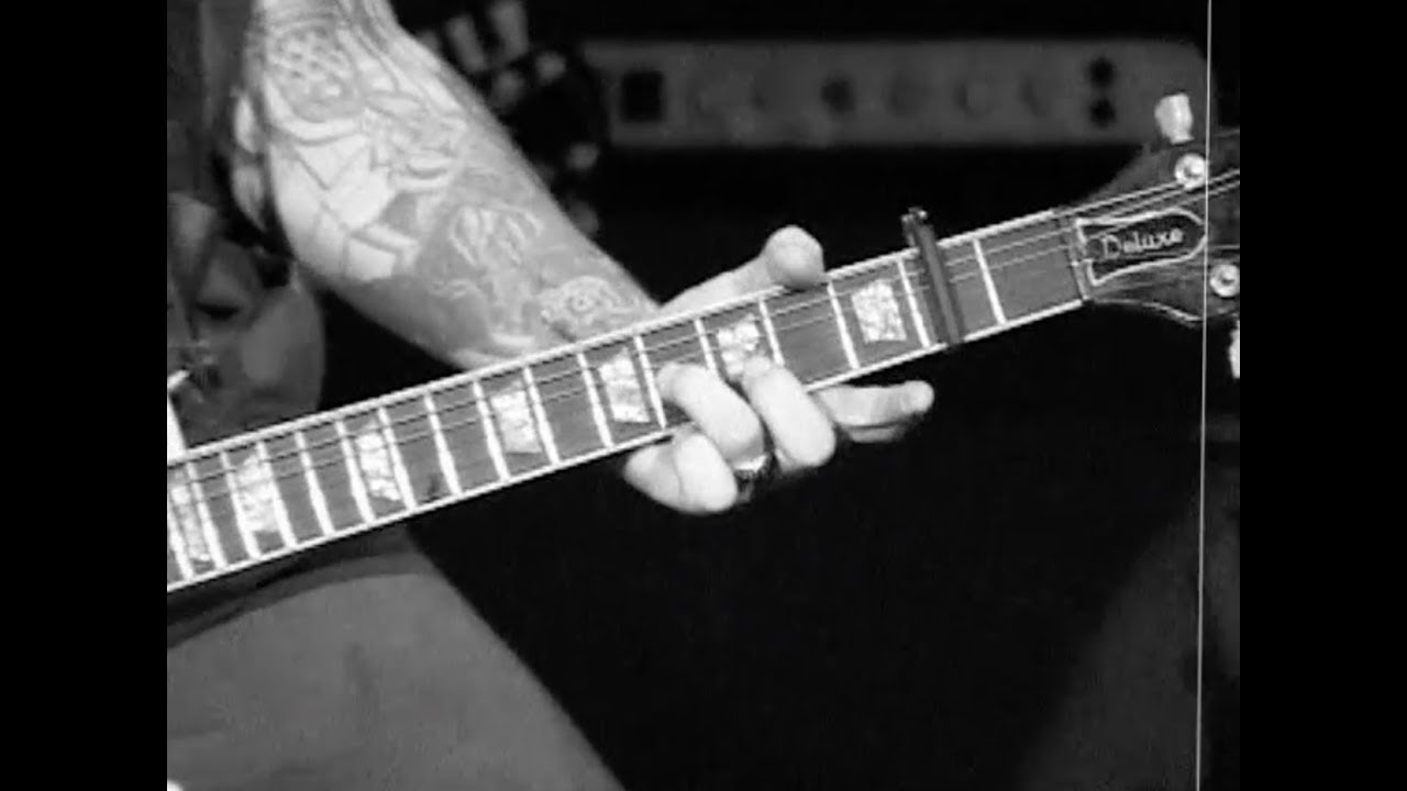 Social Distortion - Don't Drag Me Down (Live DVD)