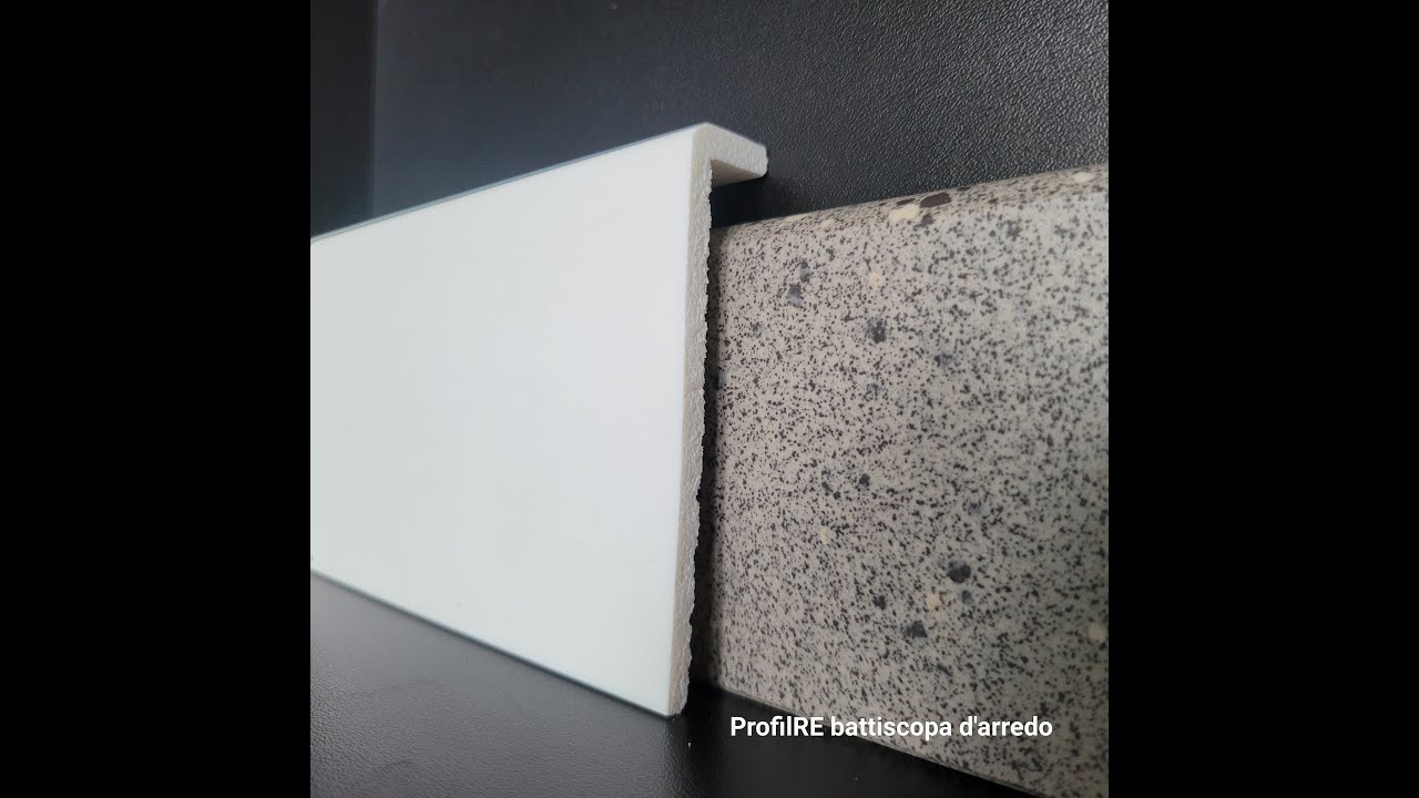 Coprizoccolo coprimarmo in duro polimero bianco quadro molto sottile