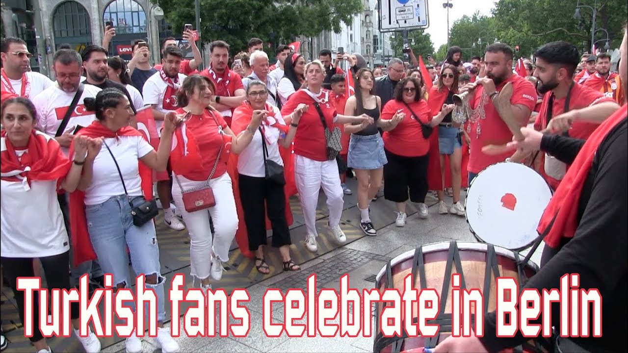 Turkish fans celebrate in Berlin