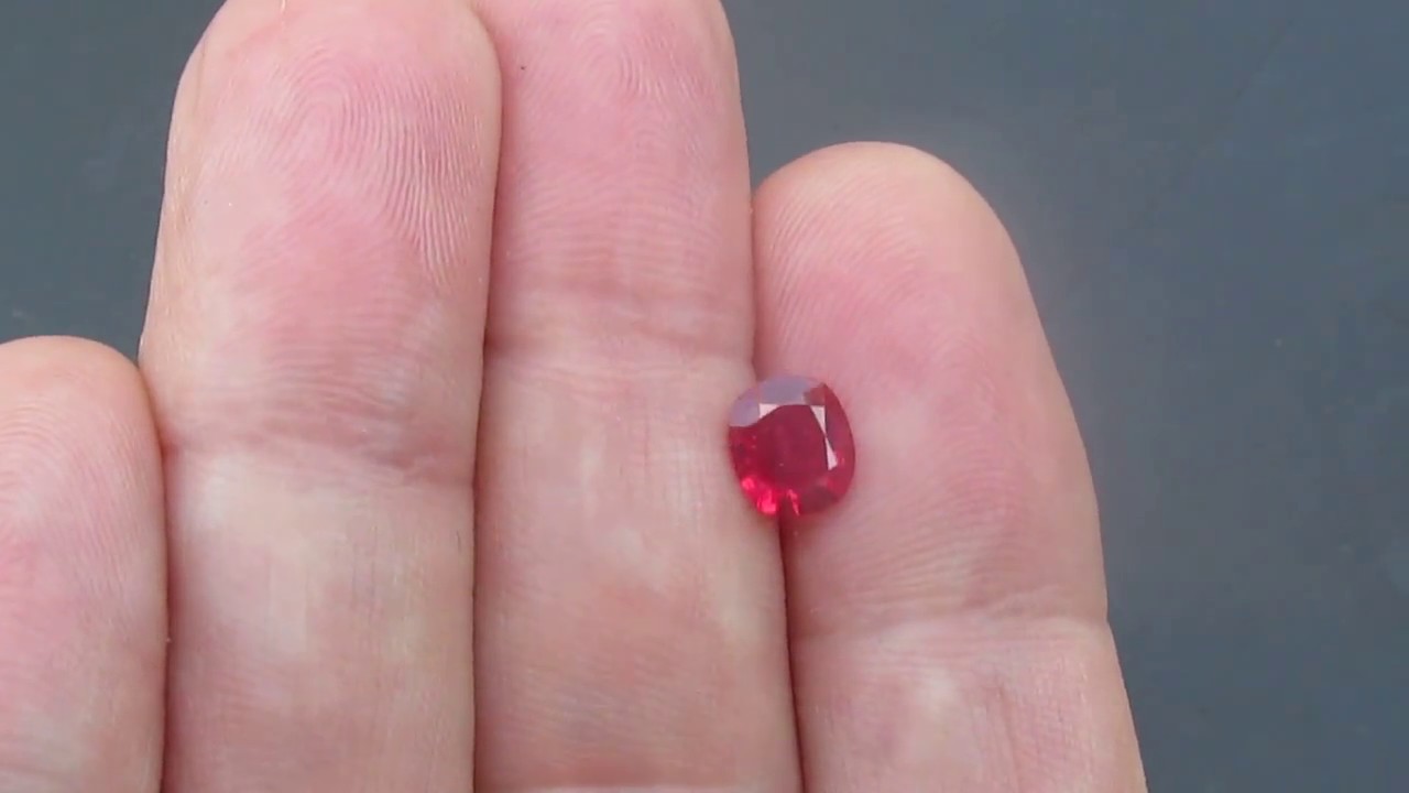 1.05 ct -  Vivid GRS 