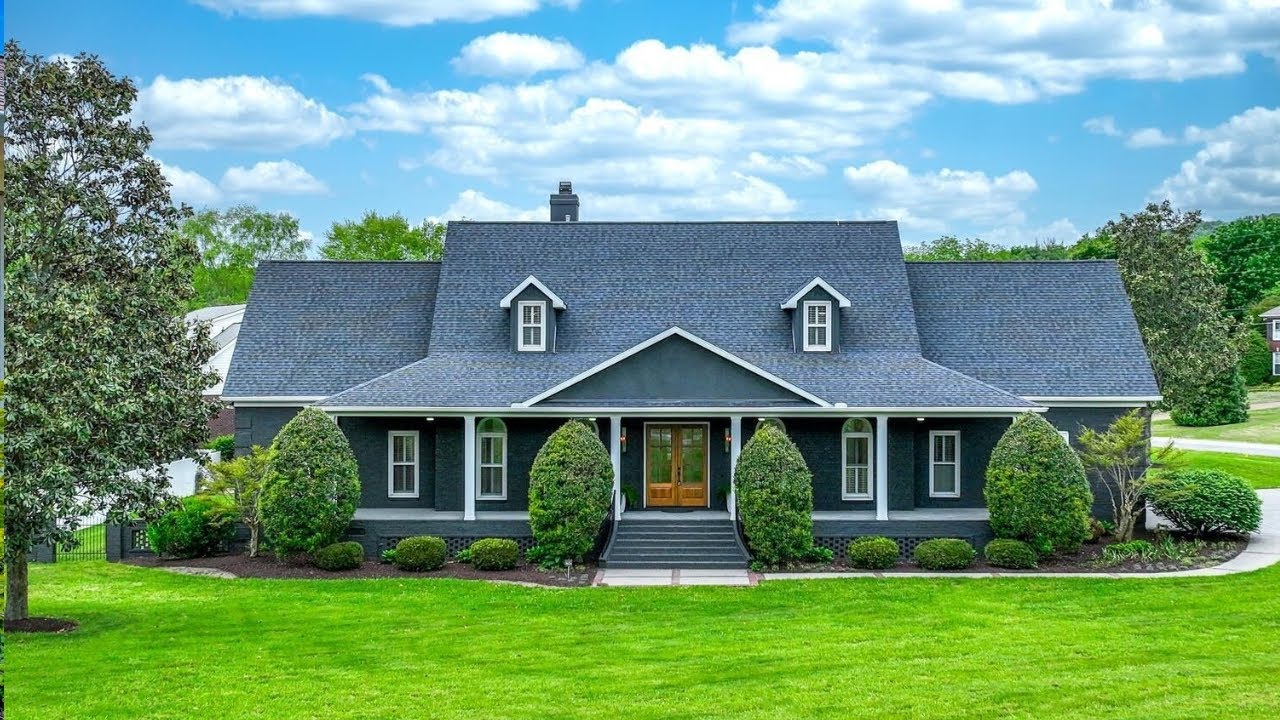 INSIDE a Fully Renovated Franklin TN Home on 1 Acre with Pool | Near Berry Farms & I-65