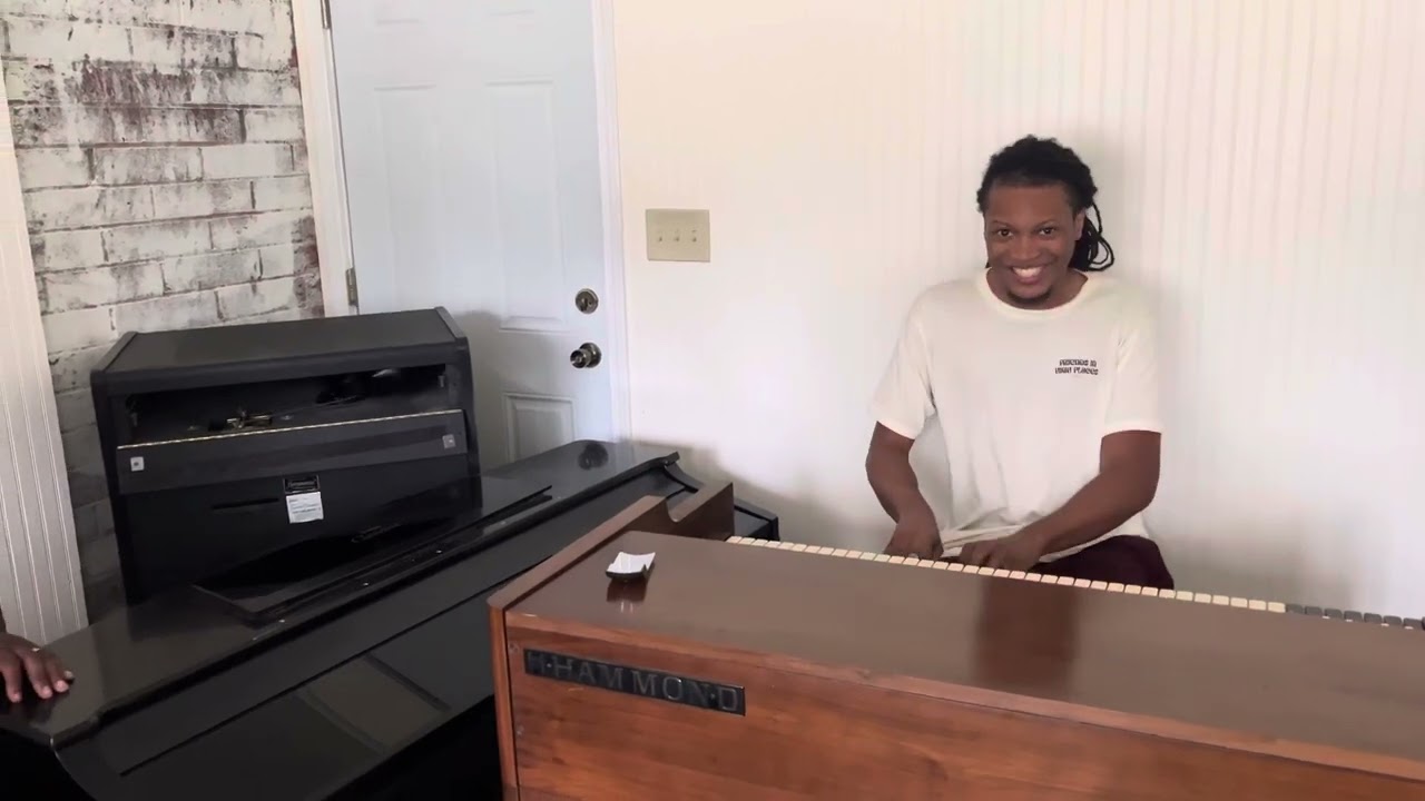 Hammond B3000 and Leslie Rotosonic 8￼15🎧🤯