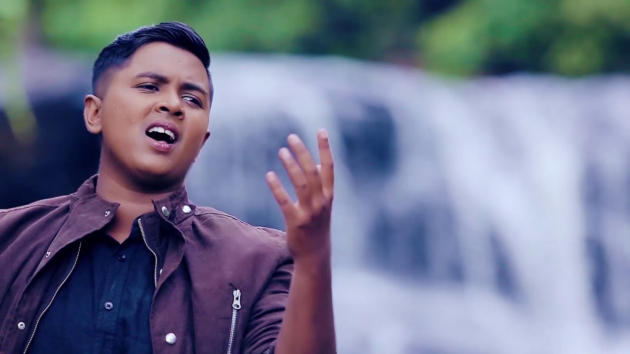 Paya Ena Sada Watha (පායා එන සඳ වත) B&S_Cover by Thashi Jayaweera
