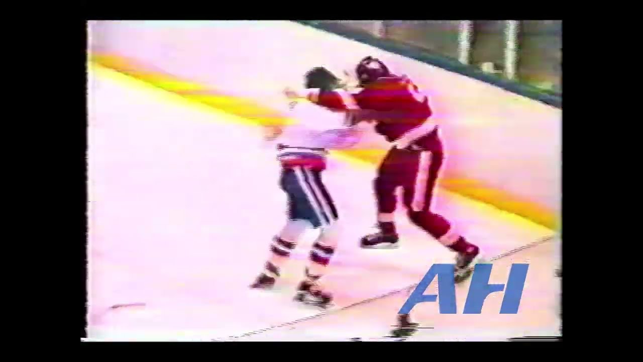 NHL Feb. 6, 1982 Brent Sutter,NYI v Mark Osborne,DET New York Islanders Detroit Red Wings