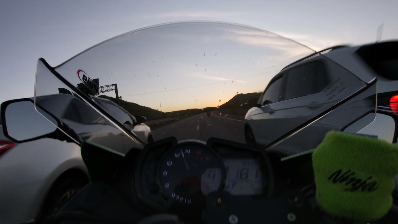 ZX6R 636 Acelerando TOP SPEED na rodovia, duas ZX6R 636 2020 fazendo um peguinha