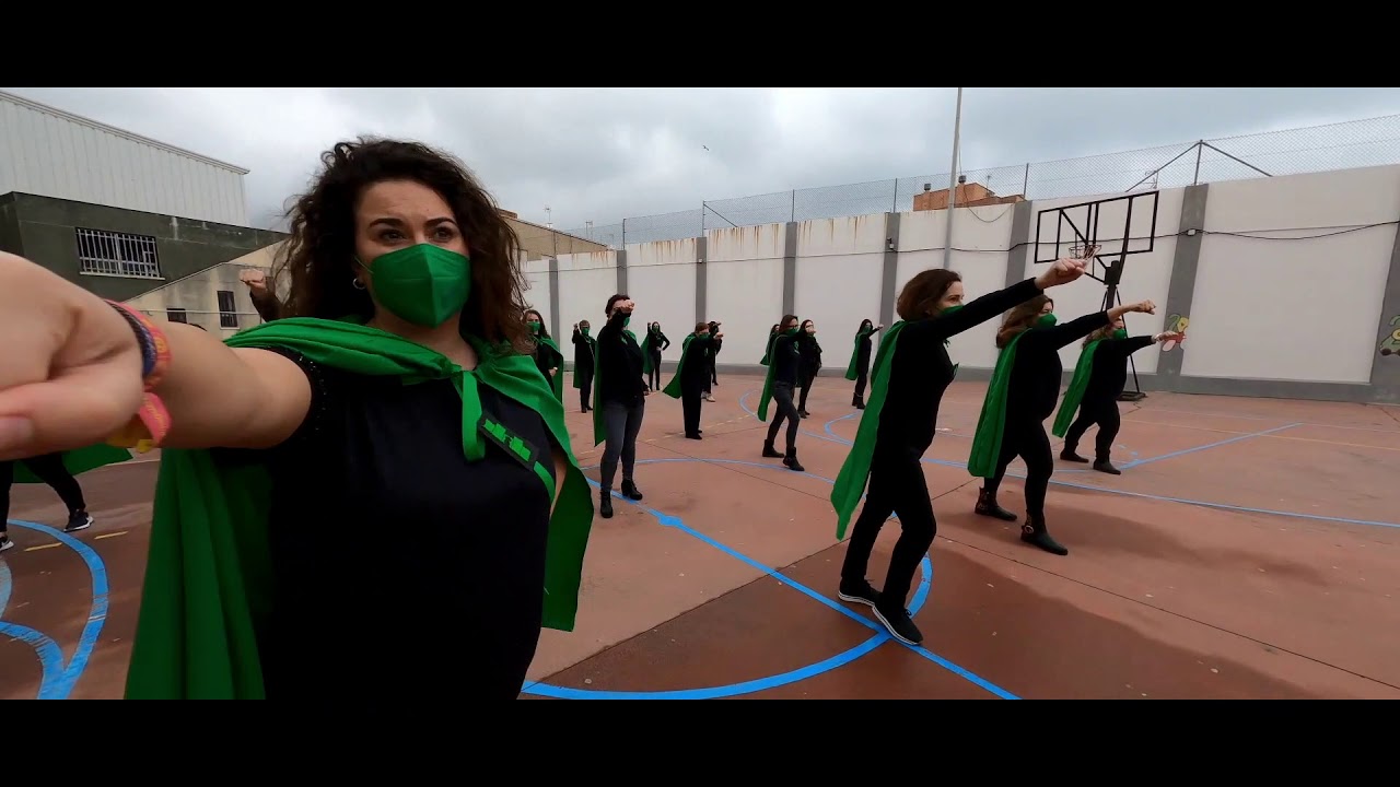 LA MUJER DE VERDE 8M