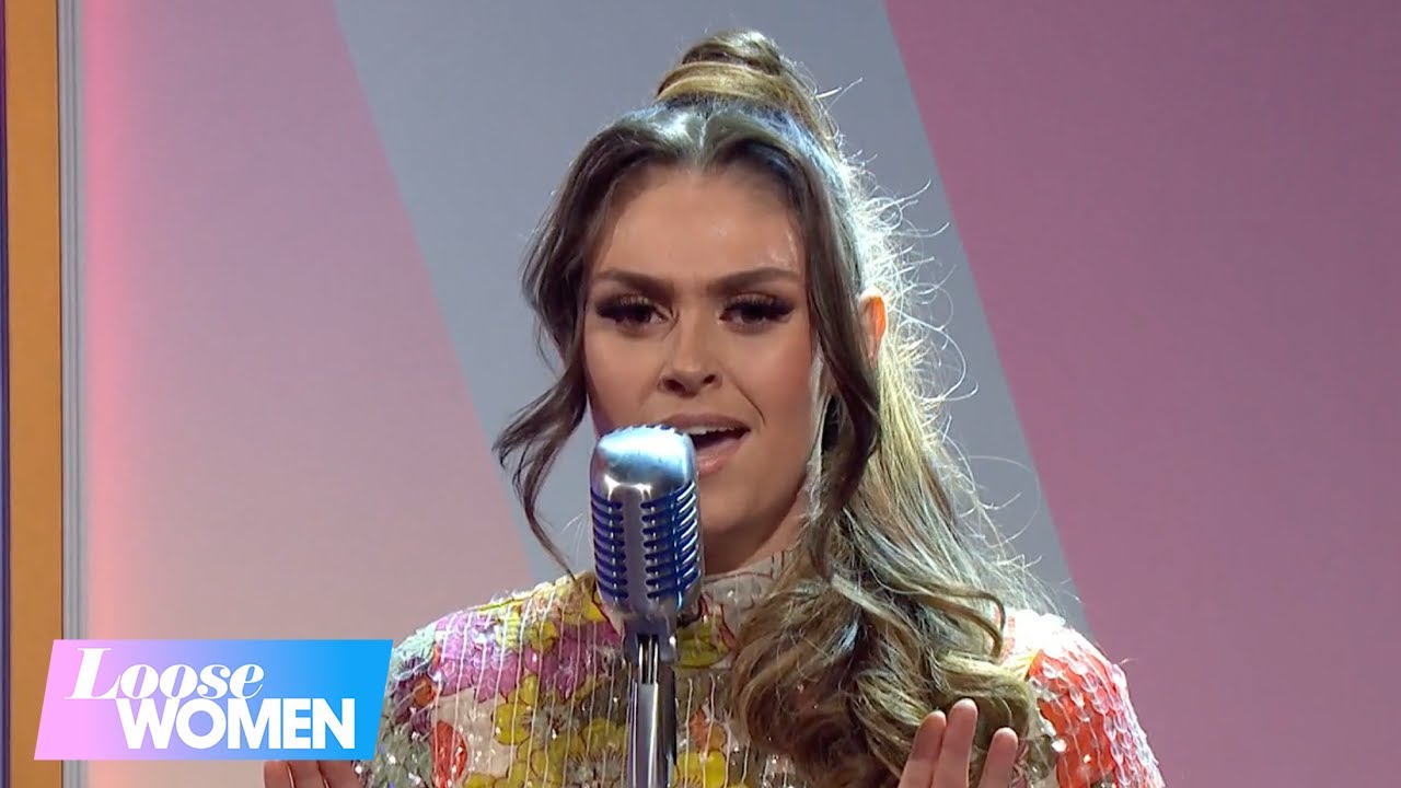 Kym Marsh & Daughter Emilie Take To The Studio Stage! | Loose Women