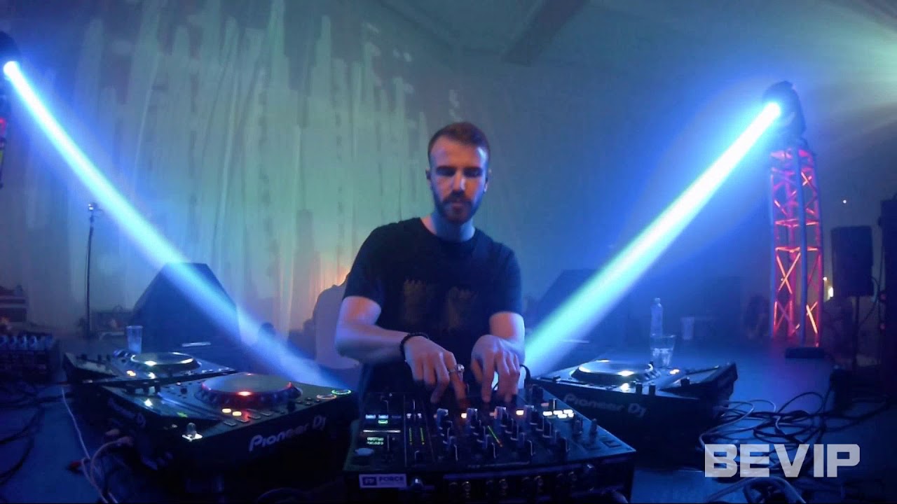 HOZHO @ BEVIP pop-up | Prague, CZ | 10.11.2018