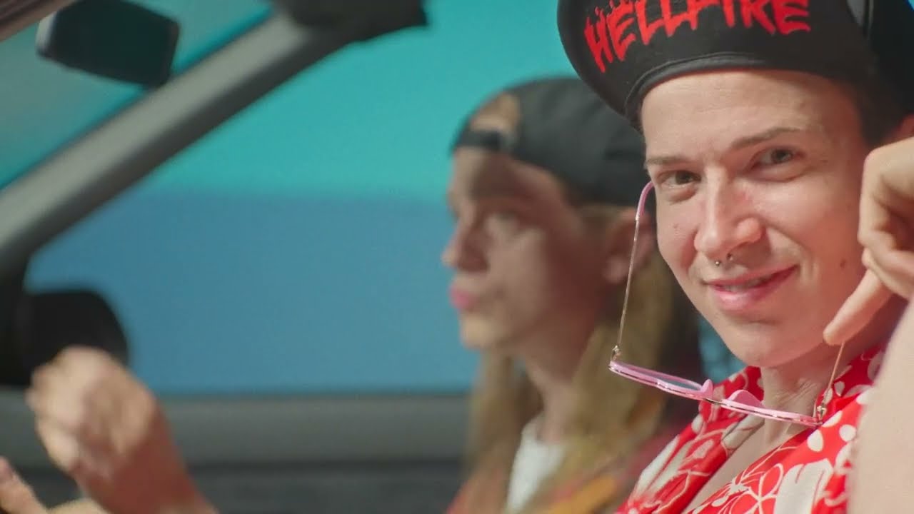 Sidewalk Surfers - SO YEAH! (Official Music Video)