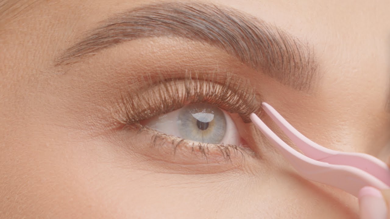 How To Apply Our Invisi-Lash Kit in the style Cappuccino? | TATTI LASHES