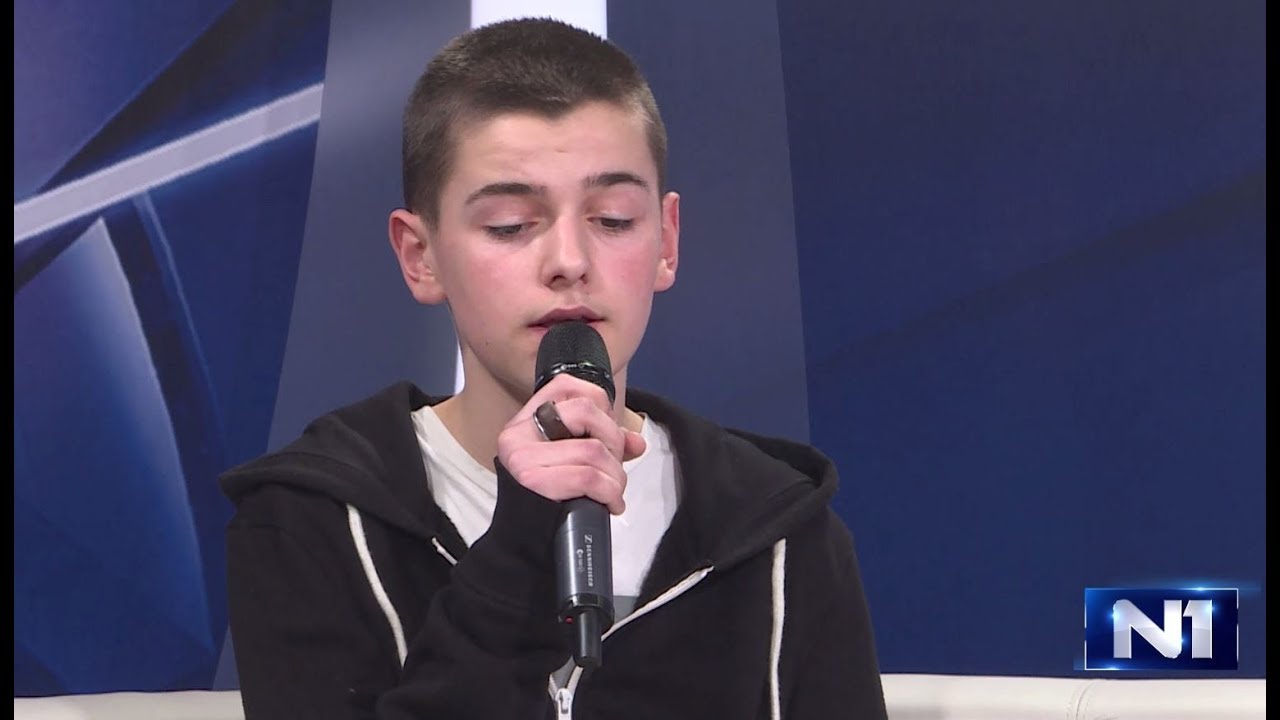 Marko Bošnjak zapjevao u studiju N1