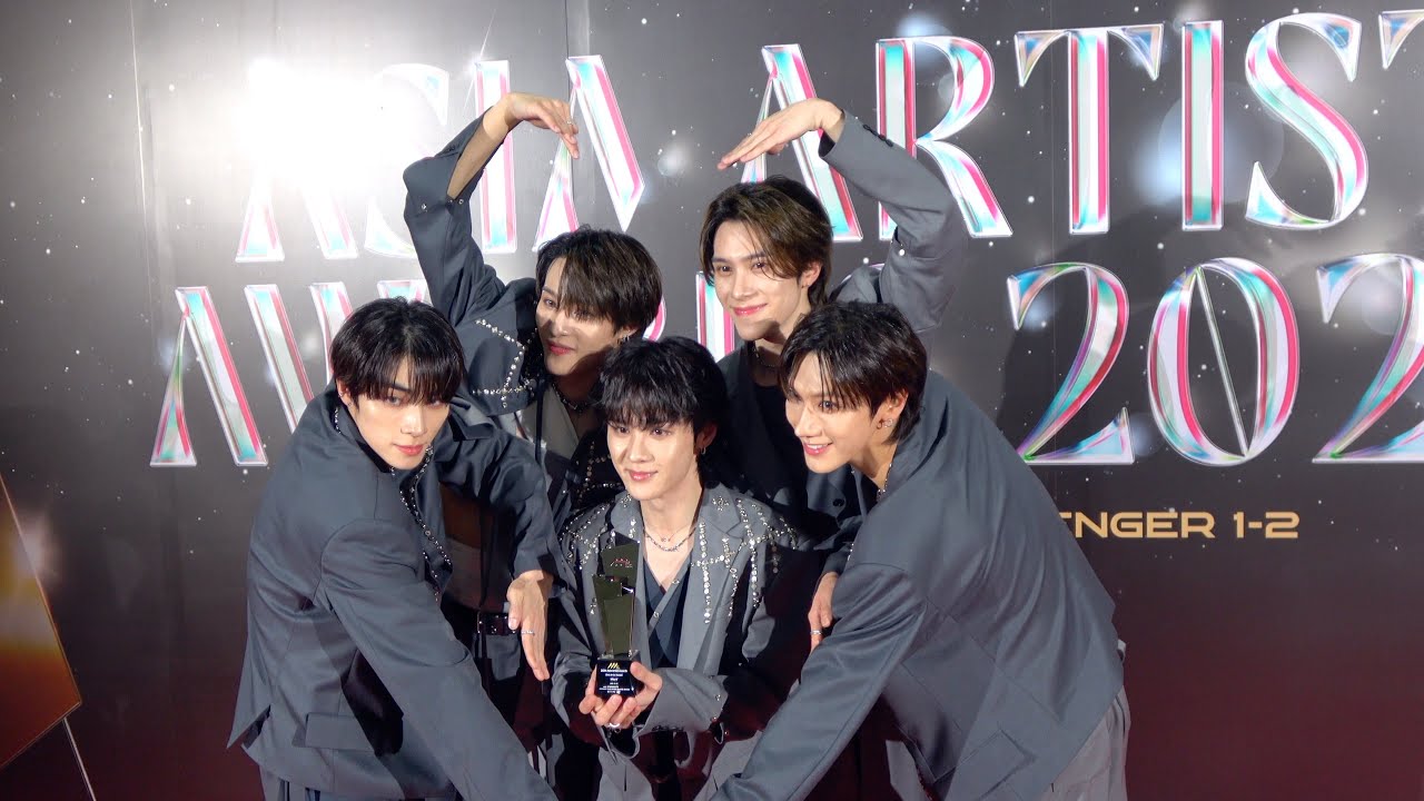 💪🏃🏻2025년에도 같이 달리자! | 2024 연말 무대 비하인드