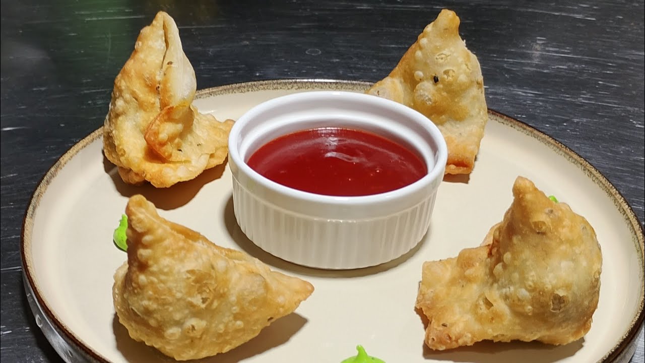 Easy Samosa Recipe | लखनवी समोसा बनाने का आसान तरीका | हलवाई वाले समोसे । Shabir chef 
