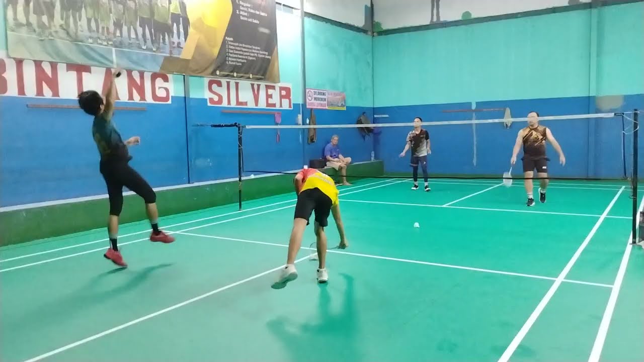 Hall Bintang Silver (Hendri/Ghufron Vs Iwan/Vino)