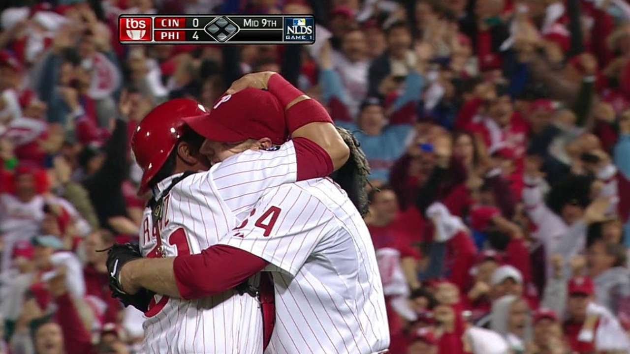 Halladay finishes off a no-hitter in Game 1 of the 2010 NLDS
