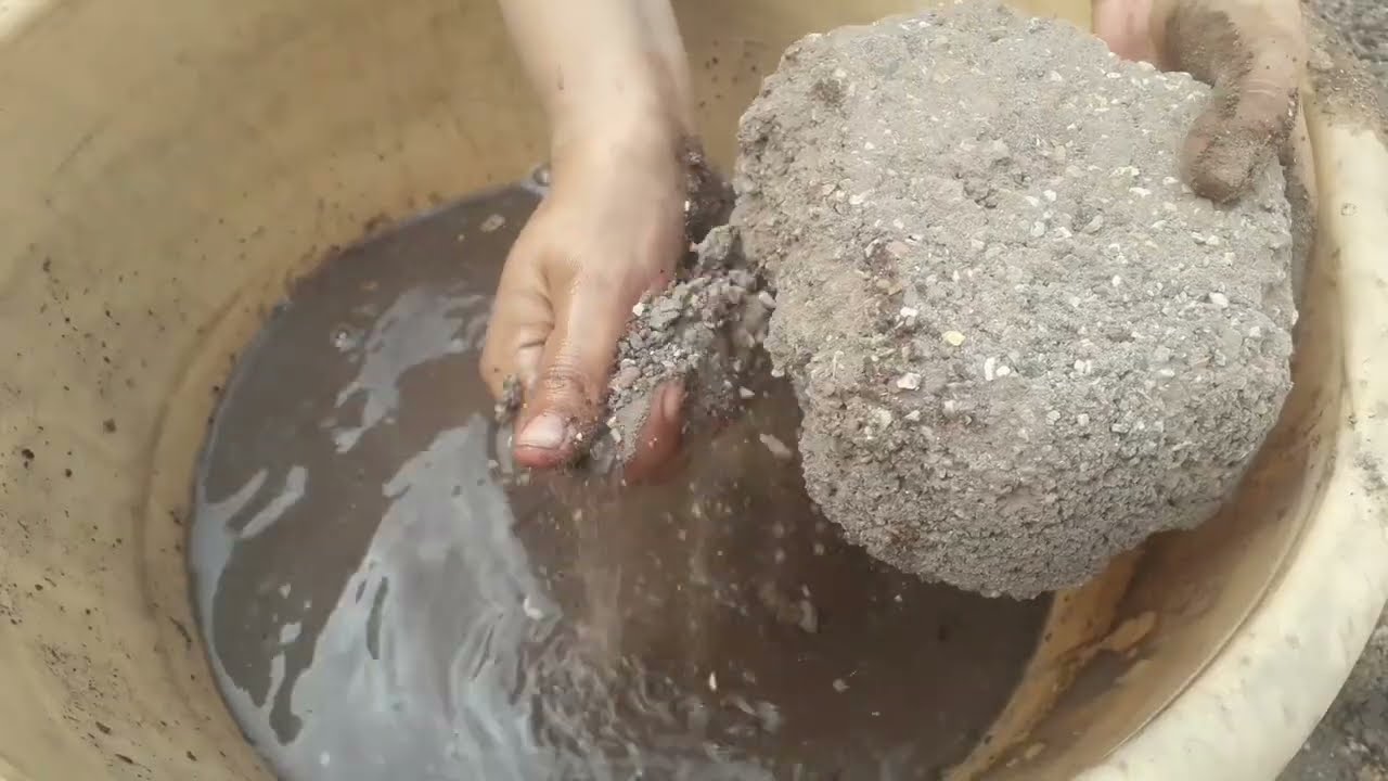 Dusty heavy bowls dry or wet crumble 💦💧. little bit hard 