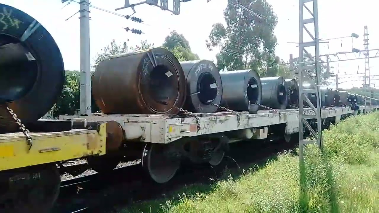 Tren bobinero proveniente de santos lugares con destino a la plata pasando por villa Elisa 