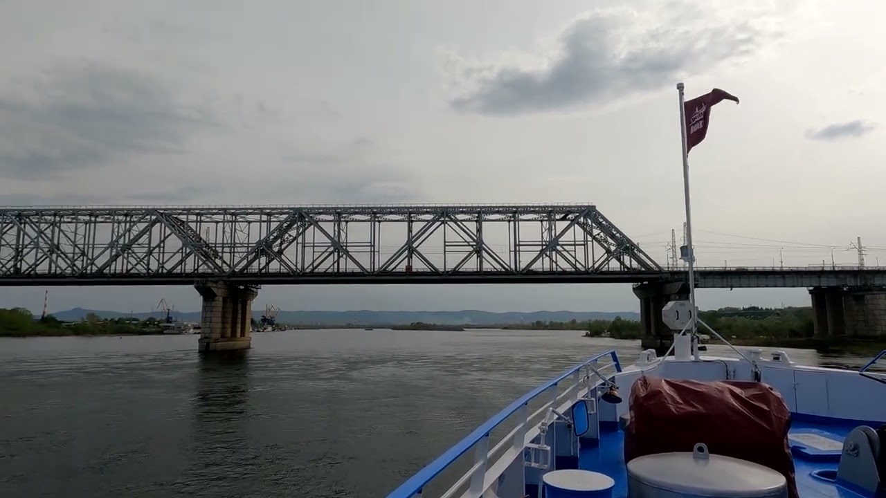 теплоход Максим Горький на подходе к городу Красноярск май 2024г.