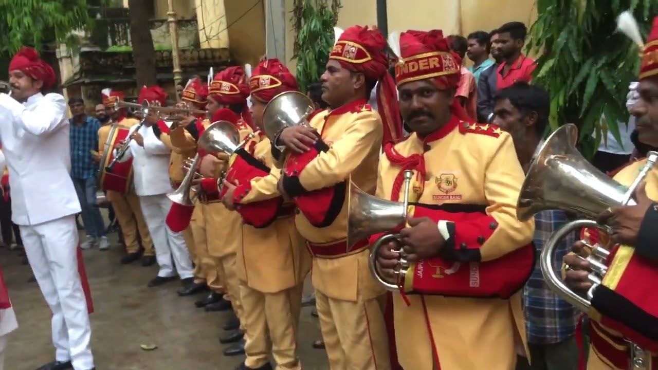 तेरे चेहरेमें वो जादू है सुन्दर बैंड मस्त शानदार प्रदर्शन मस्त सोंग sunder band