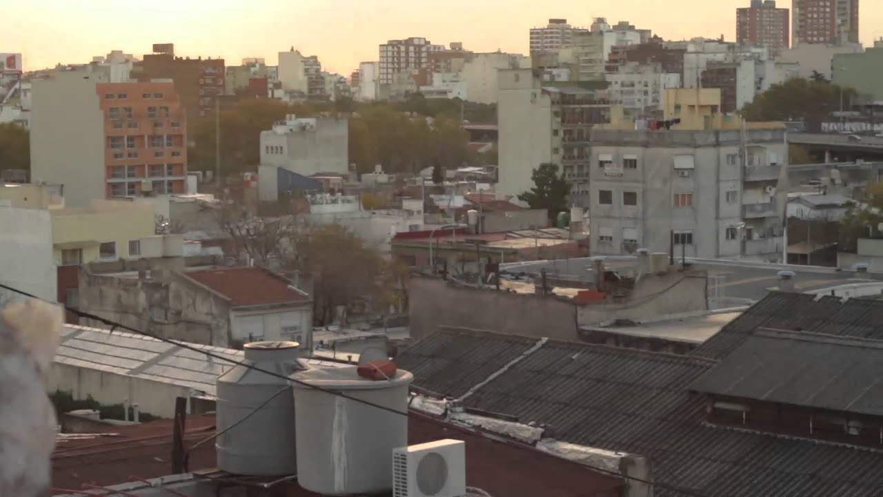 Rosario Blefari en la terraza 