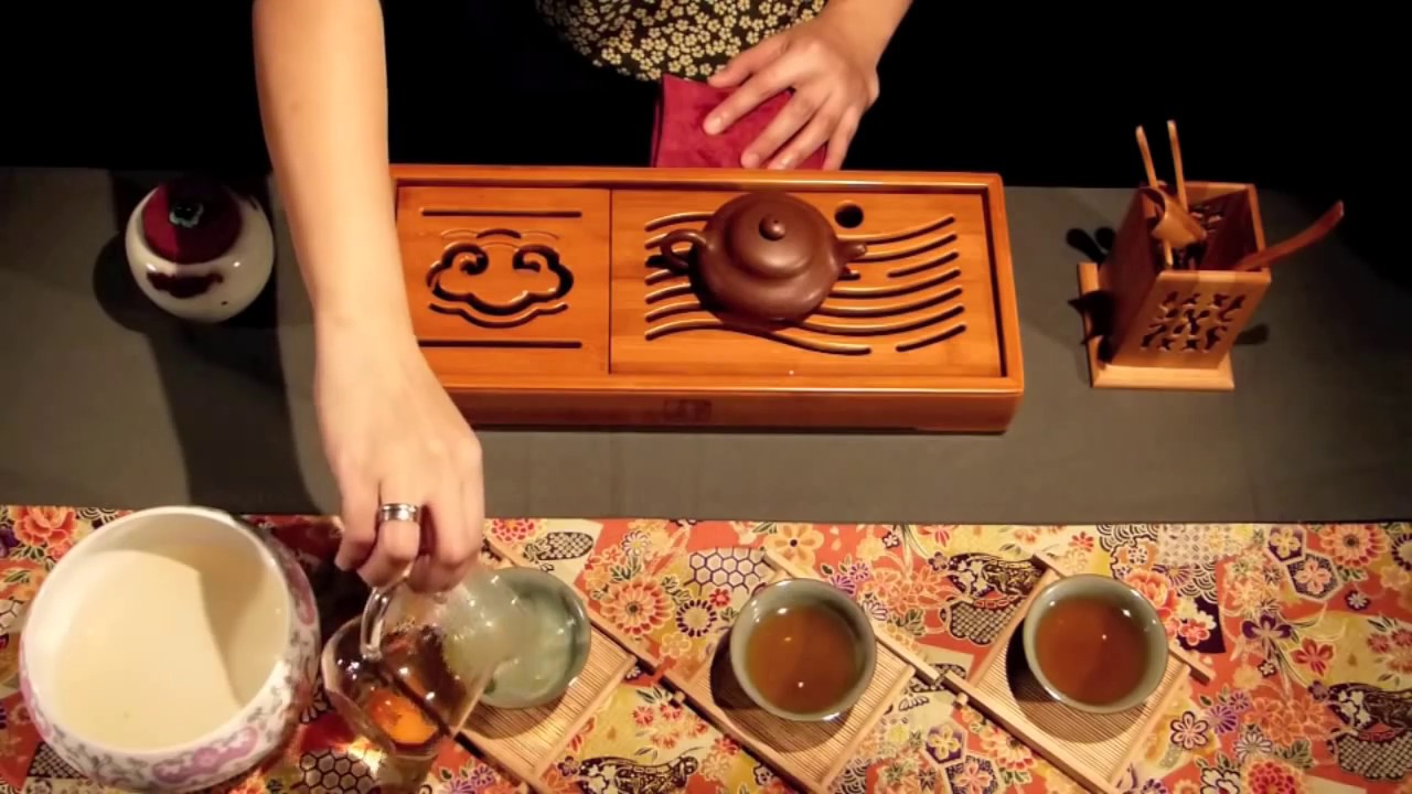 die Kunst des Tees - Zubereitung des Oolong / Felsentees