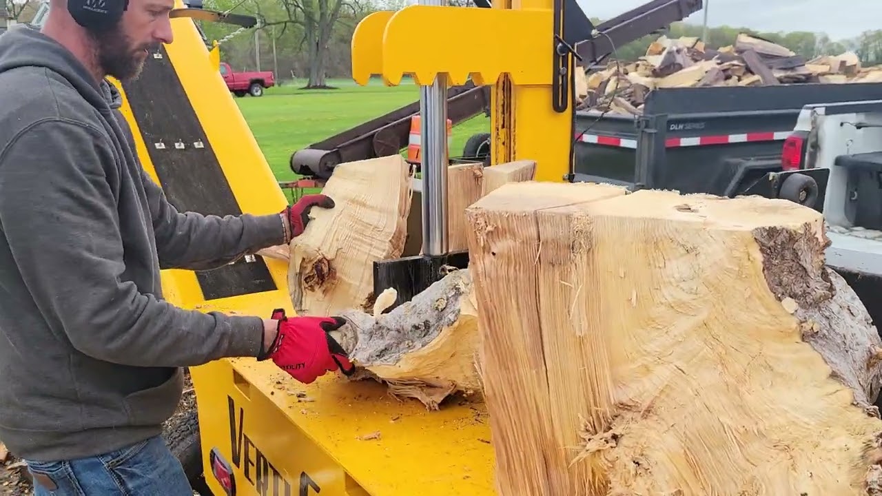 Vertical splitter, knotty ash and the E- stop. Verti Split