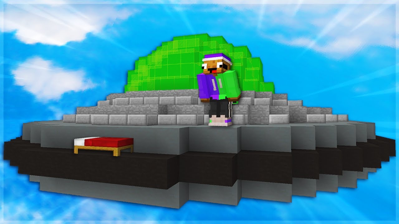 Hiding in UFOs in Bedwars