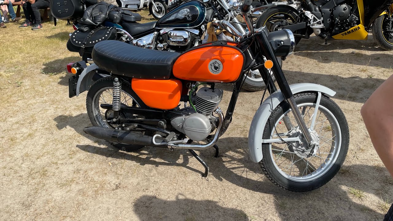 Zlot klasyków i motocykli Wolica Kozia