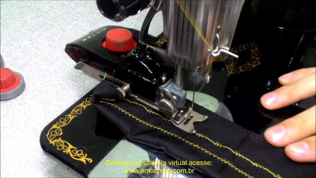 Como Instalar Calcador Fashion Aid Máquina de Costura Singer 15C fazendo Ponto Zig-Zag e Decorativos