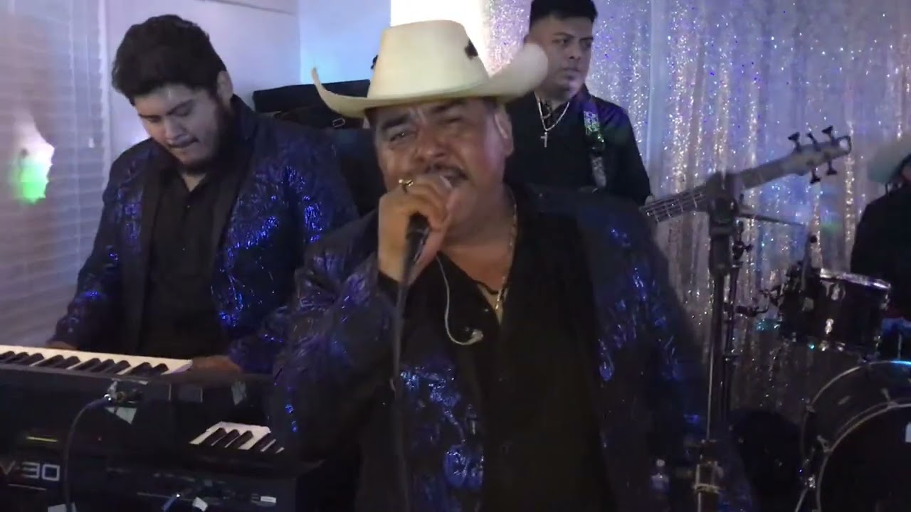 Son Calentano - Mi Eterno Amor Secreto y Luz De Tus Ojos (En Vivo) Desde Santa Ana CA.