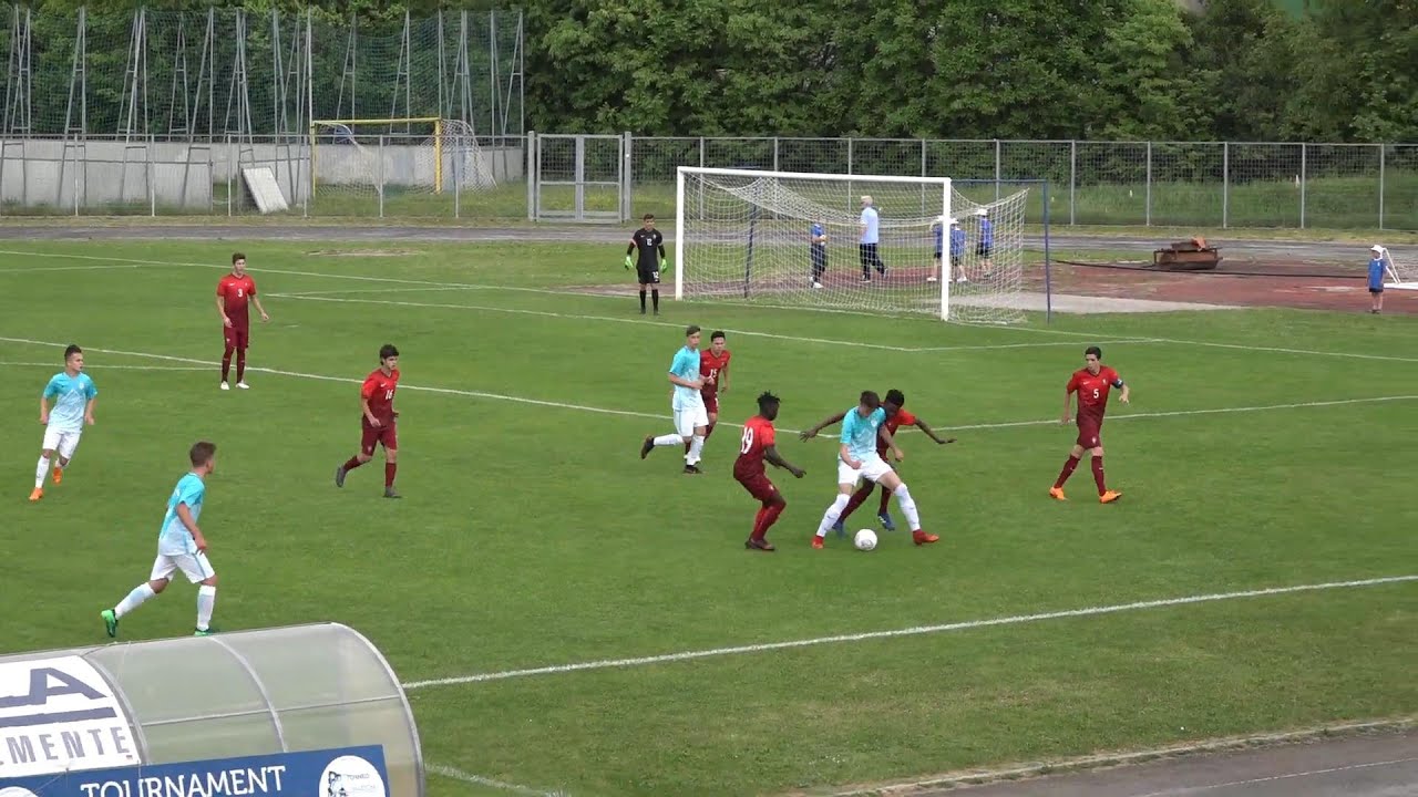 Benjamin Sesko vs Portugal U16 Friendly (01/05/2018)