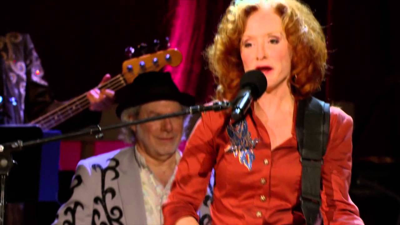 2012 OFFICIAL Americana Awards - Bonnie Raitt with John Hiatt 