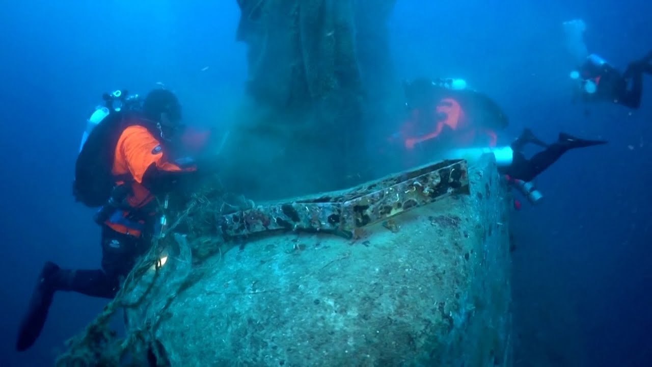 Watch as Divers Remove 'Ghost Nets' From WWII Shipwreck