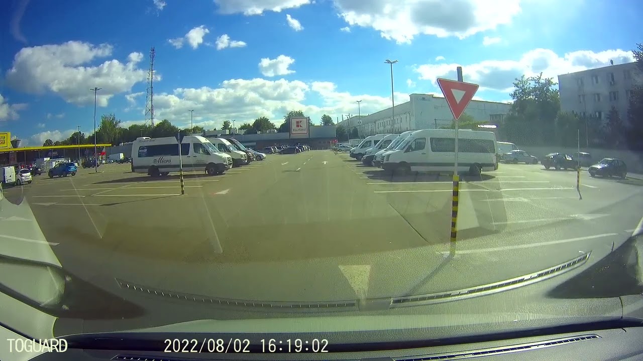 Around Kaufland Botosani, Romania 2022 0802 161630 014