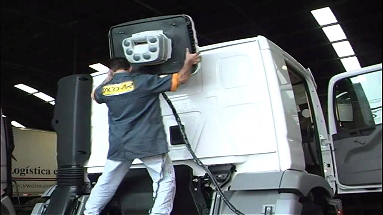 TACO-AR (Instalación de la Climatizadora).avi