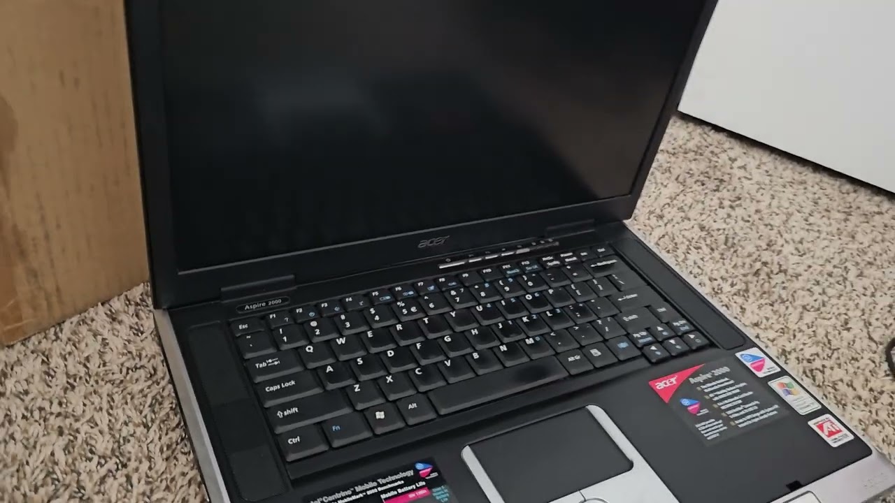 Acer Aspire 2000 | Design Overview
