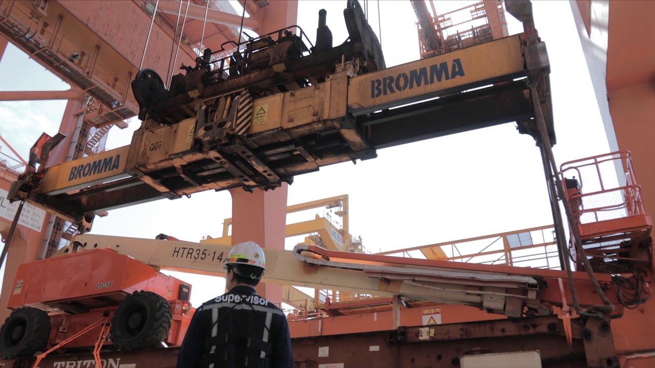 HMM - Over-sized cargo service