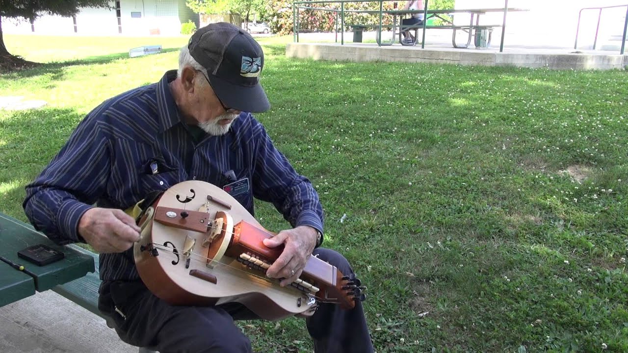 Paul Lyle plays the Hurdy Gurdy 3