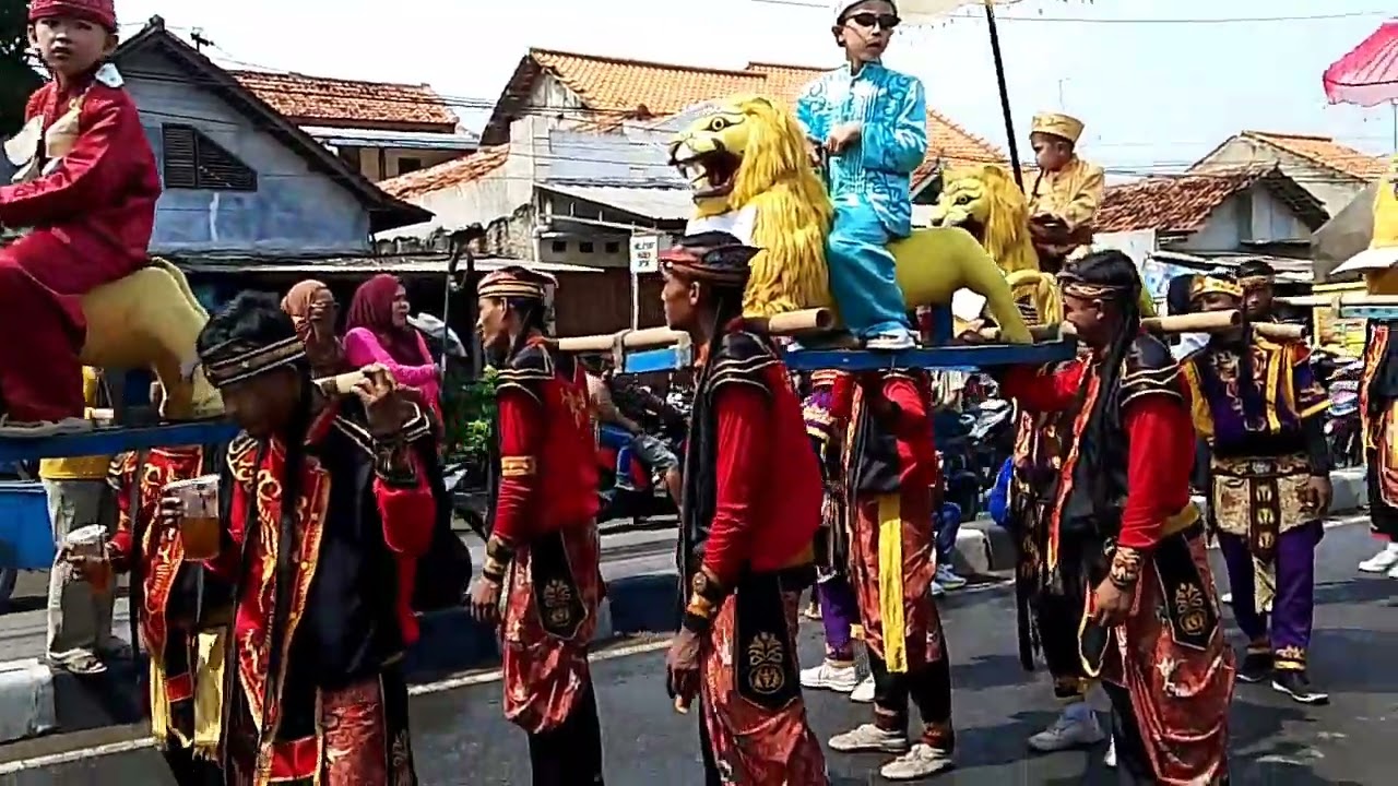 ARAK-ARAKAN BUYUT BANYU KARANGAMPEL | KARNAVAL BUYUT BANYU | SINGA DEPOK ANDI PUTRA