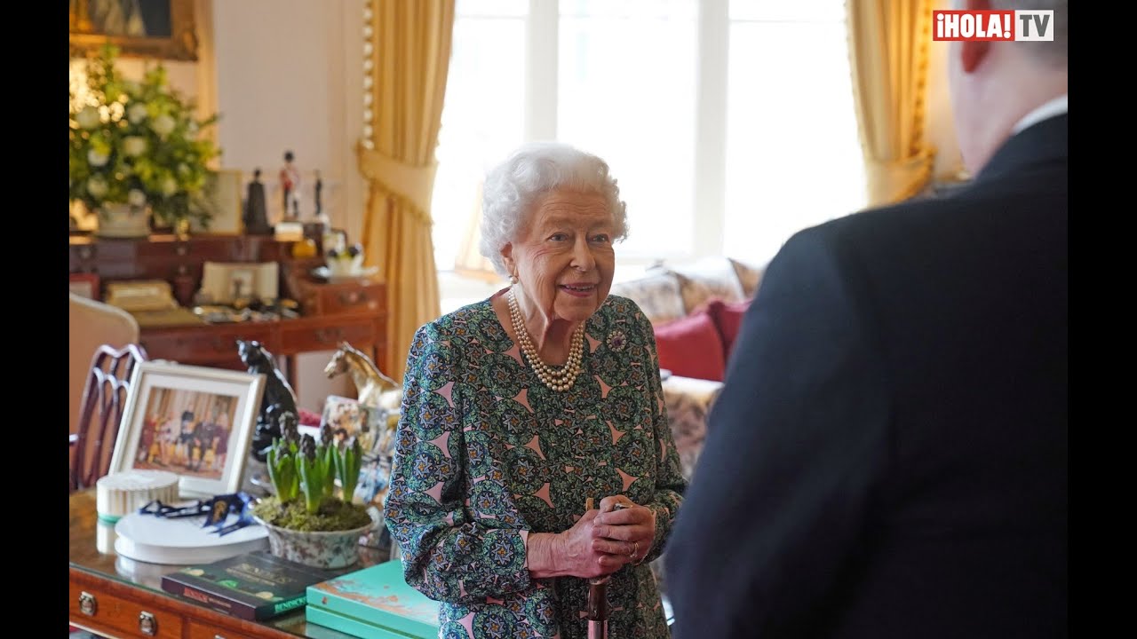 La reina Isabel II reconoció sentirse frágil a sus 95 años: “No me puedo mover” | ¡HOLA! TV