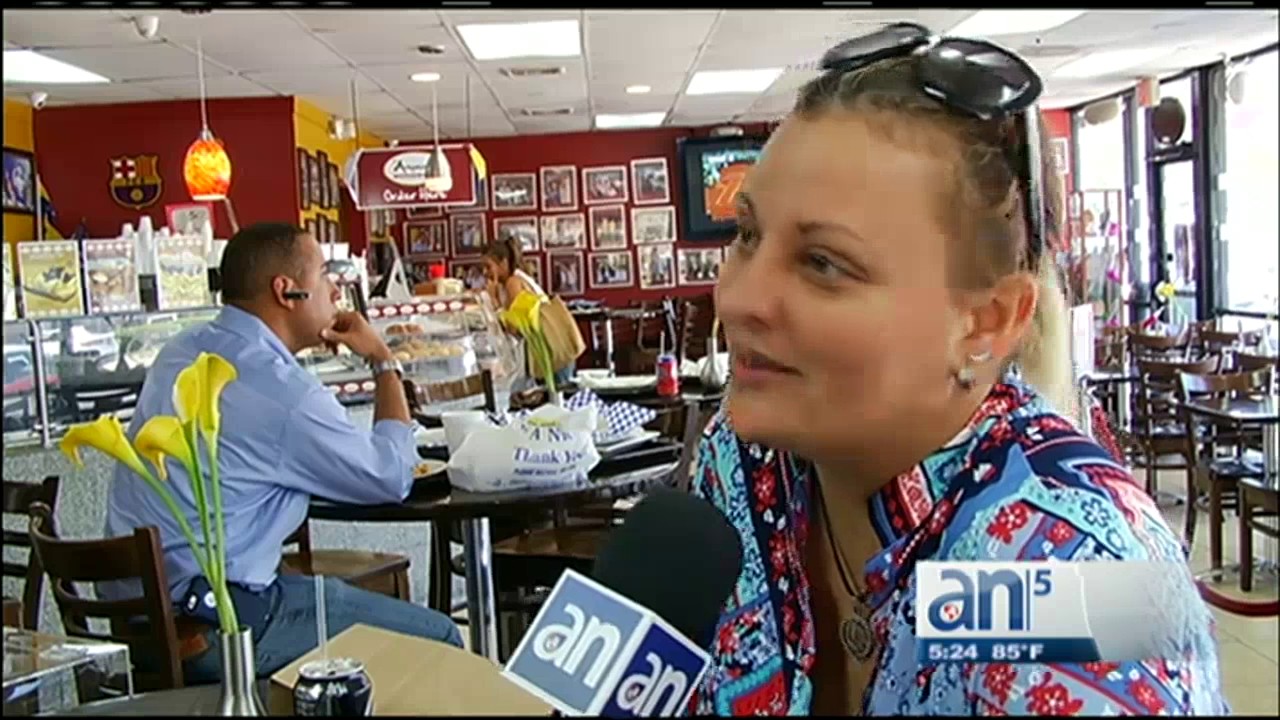 Fuerte repudio contra un ex funcionario chavista en una panadería de Miami