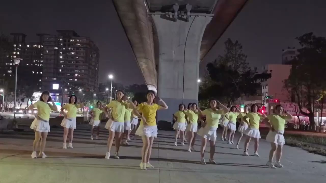 建成舞蹈班~舞曲~愛情魔藥~學員團跳~指導老師~莊秀枝！