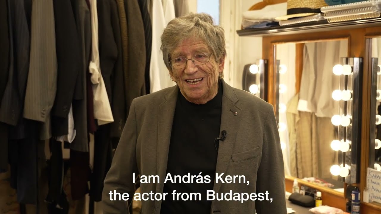 Kern Andr&aacute;s v&aacute;lasza Woody Allen vide&oacute;&uuml;zenet&eacute;re