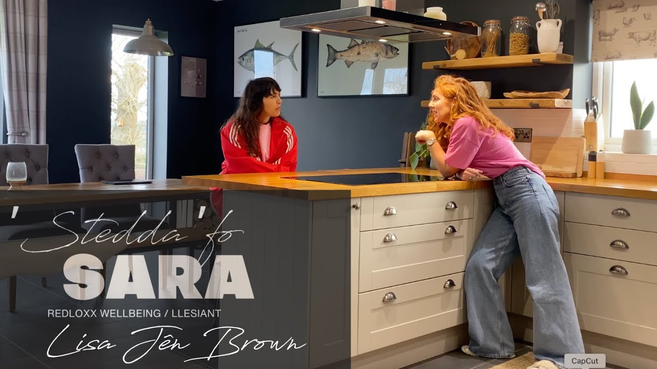 'Stedda 'fo Sara: Lisa Jên Brown
